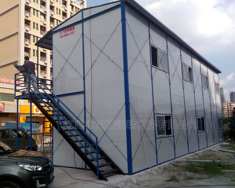 江門(mén)星海灣工地活動(dòng)板房宿舍搭建，為工程完工提供助力！